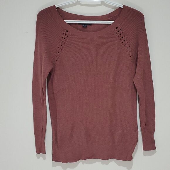AMERICAN Eagle purple small long sleeve crew neck light sweater - Picture 1 of 6